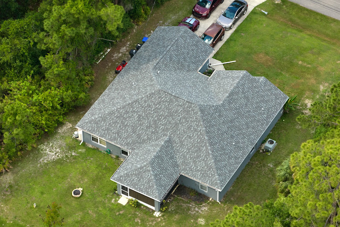 Beautiful roof after being replaced by Boundless expert team. 